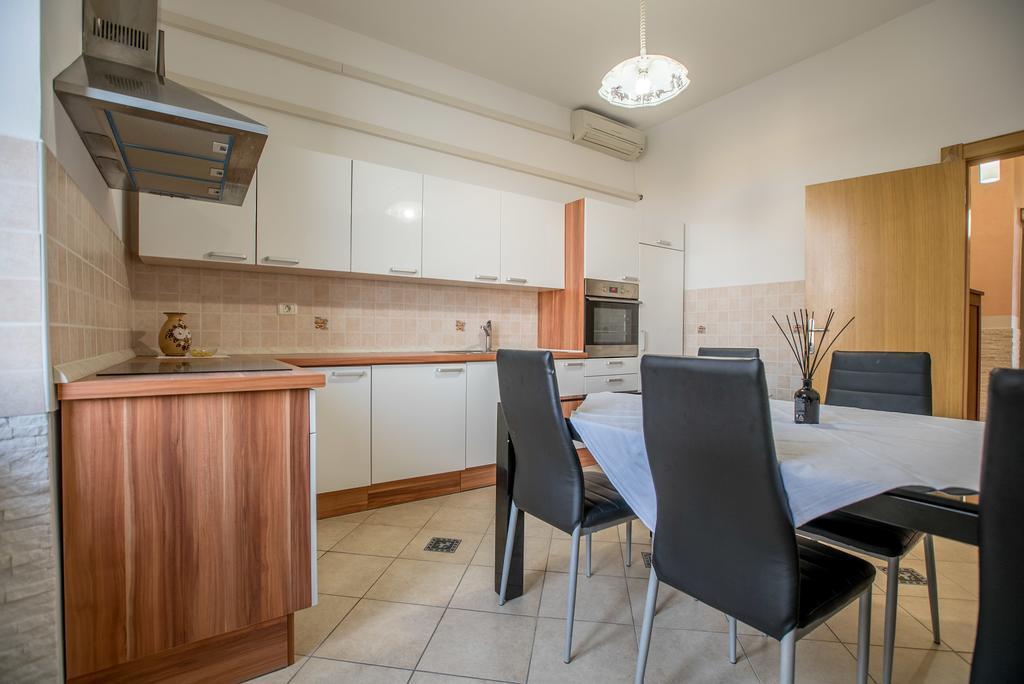 Apartment Piran *